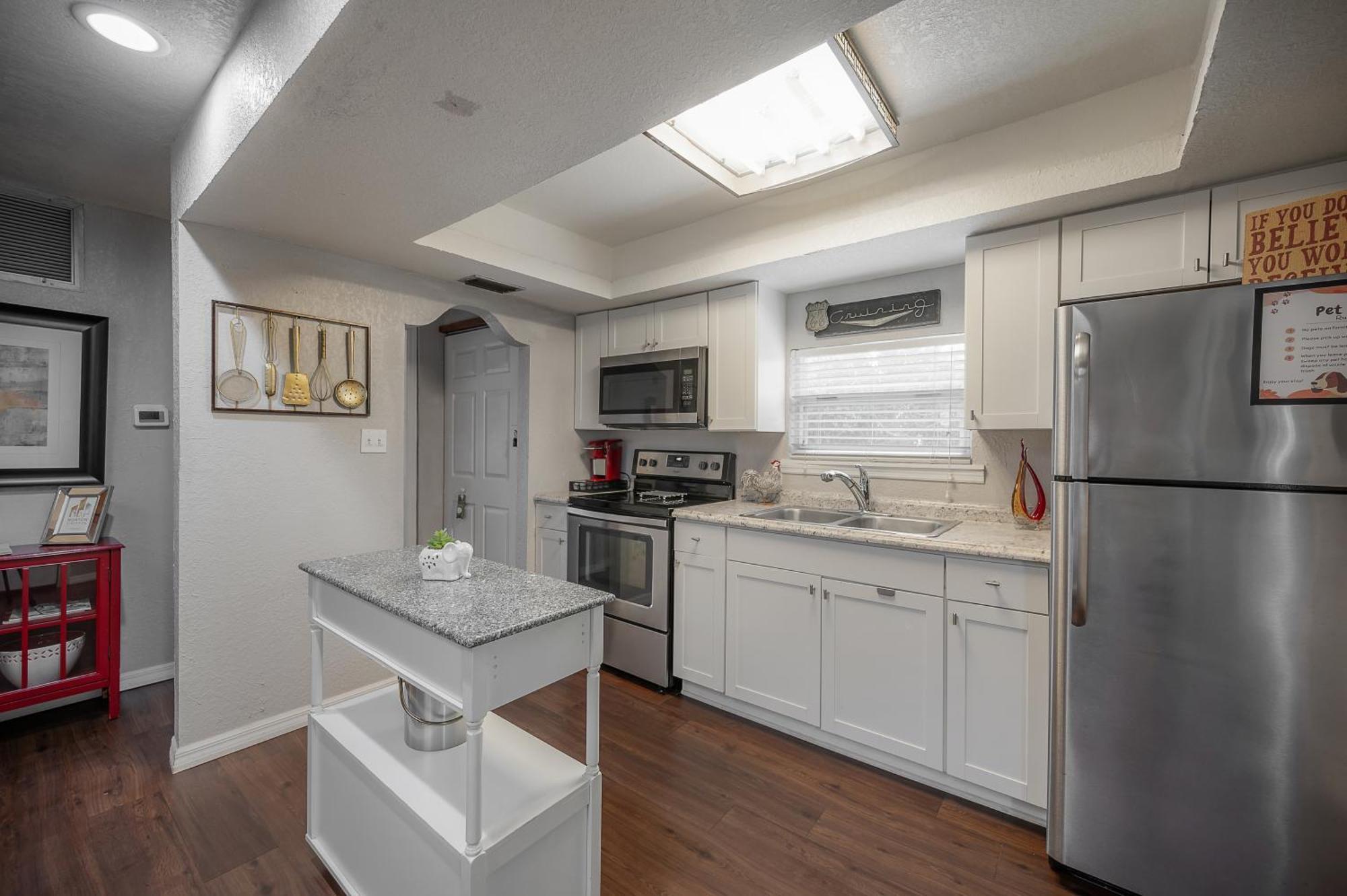 Hidden Couples Loft Retreat In Heights Foodie District 탬파 외부 사진